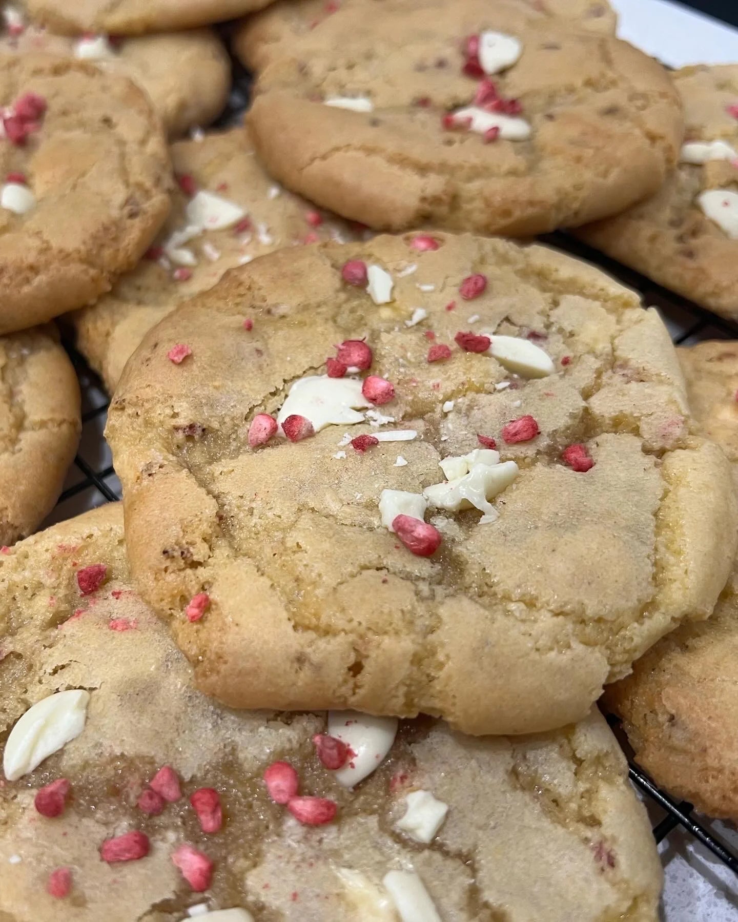 Raspberry and White Chocolate Cookie