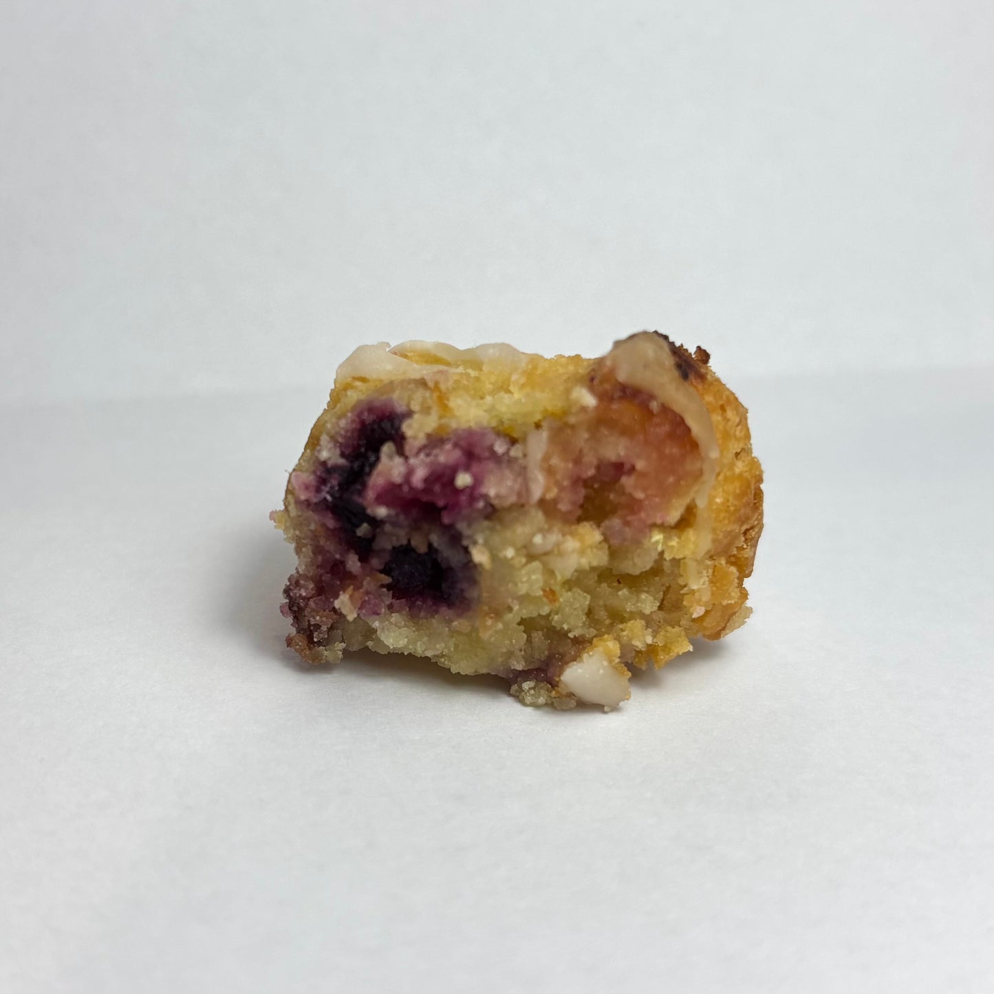 Lemon and Blueberry Crumb Blondie