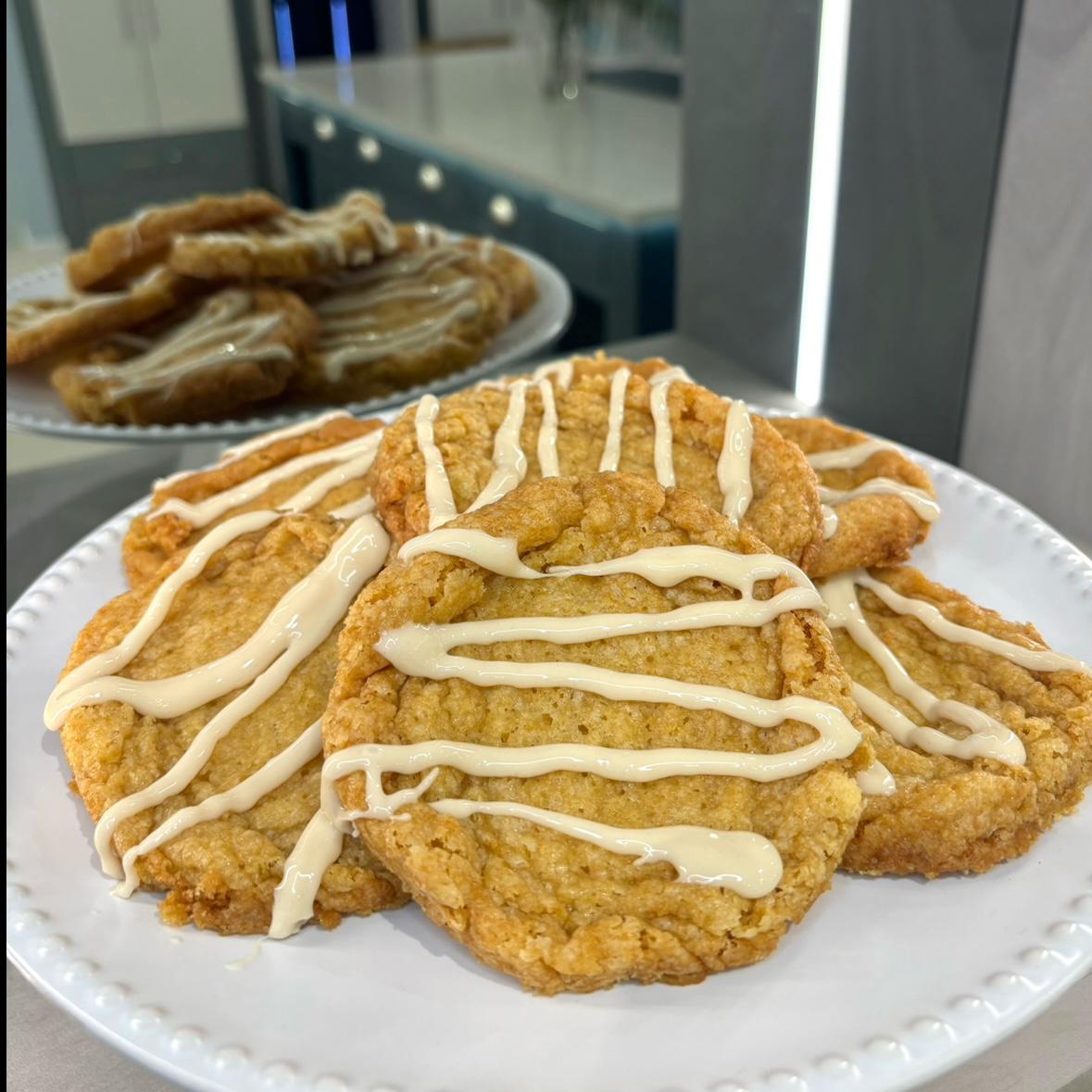 Autumn Build a Box 16 Cookies