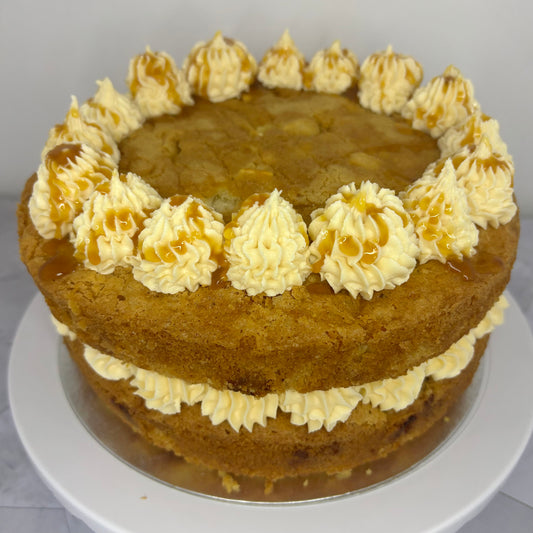 Spiced Caramel Apple Cake